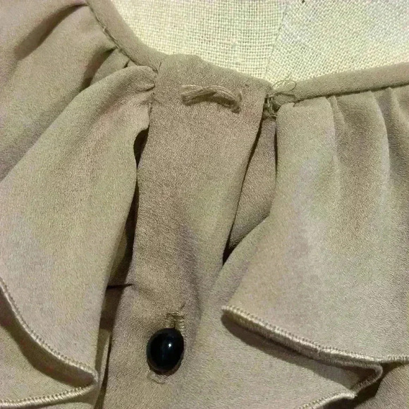 Vintage 1980s Ruffle Galore Blouse **No Tag**Fits Like‎ a Small** - Picture 8 of 12